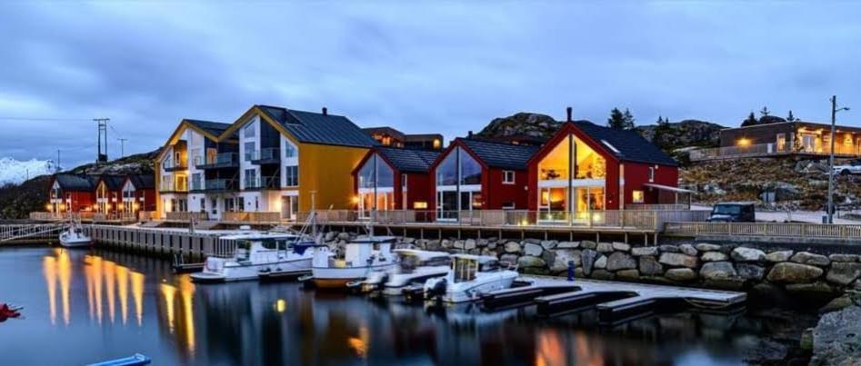 Karlotte'S Apartment Ballstad Bagian luar foto