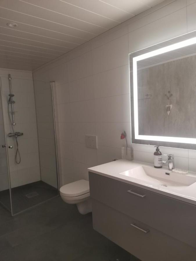Karlotte'S Apartment Ballstad Bagian luar foto