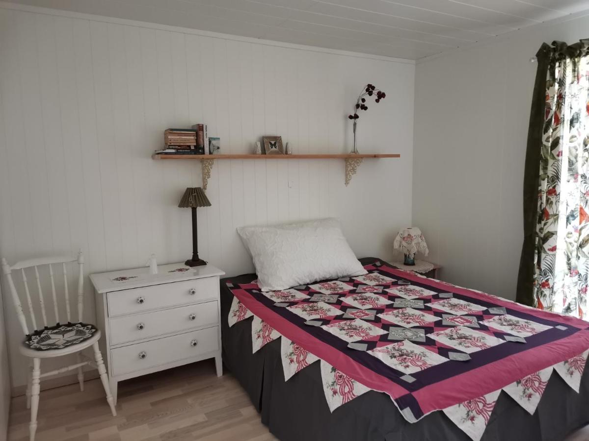 Karlotte'S Apartment Ballstad Bagian luar foto